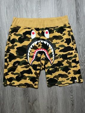 Bape yellow camo shark shorts Authentic mens XXL A Bathing Ape